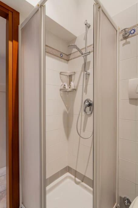 Apartament Luxury Loft On The Duomo Wifi & Netflix Mediolan Zewnętrze zdjęcie